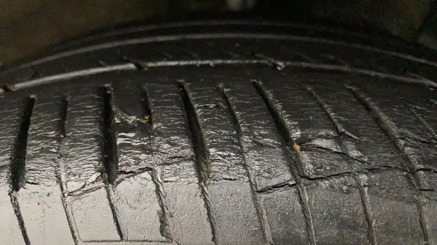 2019 Hyundai Verna 1.6 VTVT SX + AT, Petrol, Automatic, 36,740 km, Right Front Tyre Tread