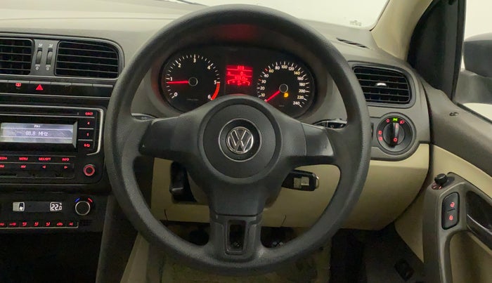 2013 Volkswagen Vento COMFORTLINE DIESEL 1.6, Diesel, Manual, 89,759 km, Steering Wheel Close Up