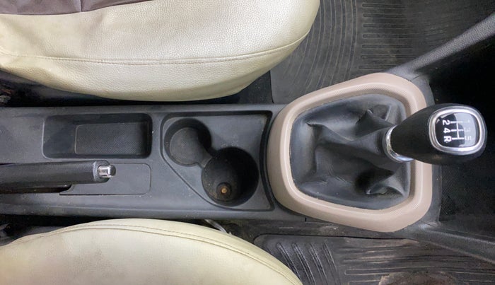 2016 Hyundai Grand i10 SPORTZ 1.2 KAPPA VTVT, Petrol, Manual, 86,371 km, Gear Lever