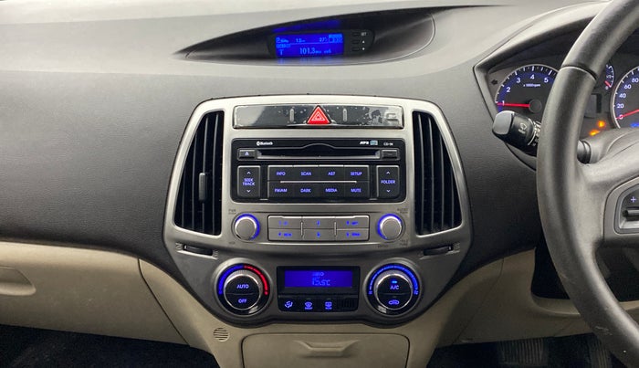 2013 Hyundai i20 SPORTZ 1.4 AT VTVT, Petrol, Automatic, 22,621 km, Air Conditioner