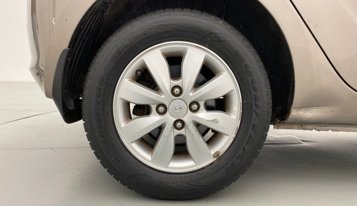 2013 Hyundai i20 SPORTZ 1.4 AT VTVT, Petrol, Automatic, 22,621 km, Right Rear Wheel