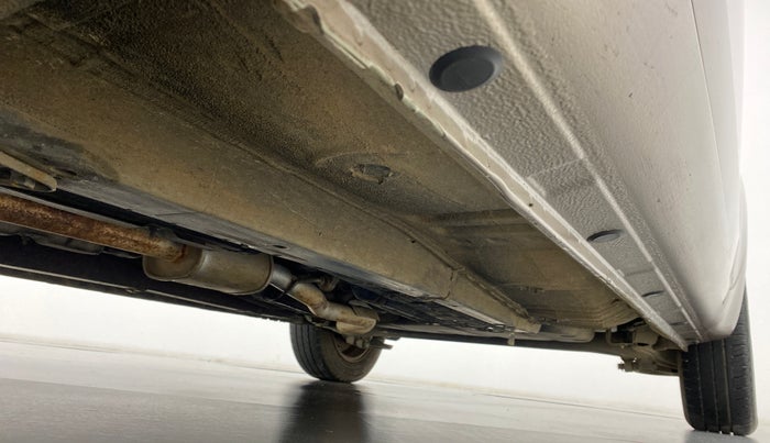 2013 Hyundai i20 SPORTZ 1.4 AT VTVT, Petrol, Automatic, 22,621 km, Right Side Underbody