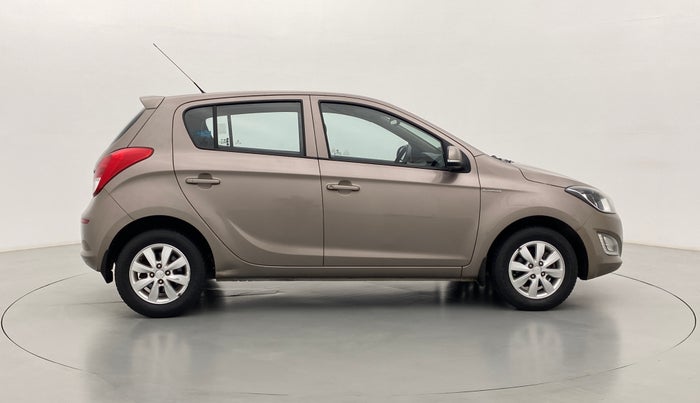 2013 Hyundai i20 SPORTZ 1.4 AT VTVT, Petrol, Automatic, 22,621 km, Right Side View
