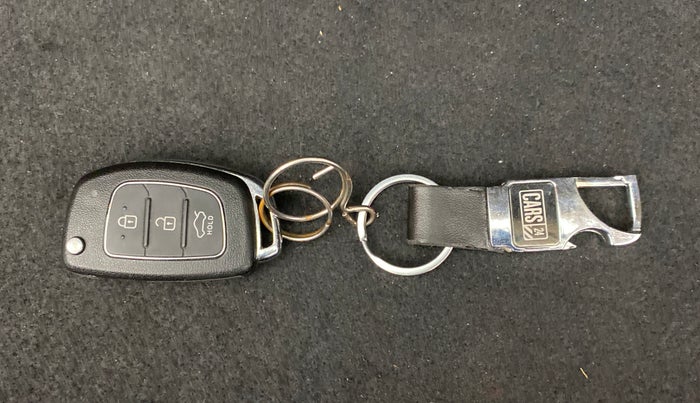 2013 Hyundai i20 SPORTZ 1.4 AT VTVT, Petrol, Automatic, 22,621 km, Key Close Up