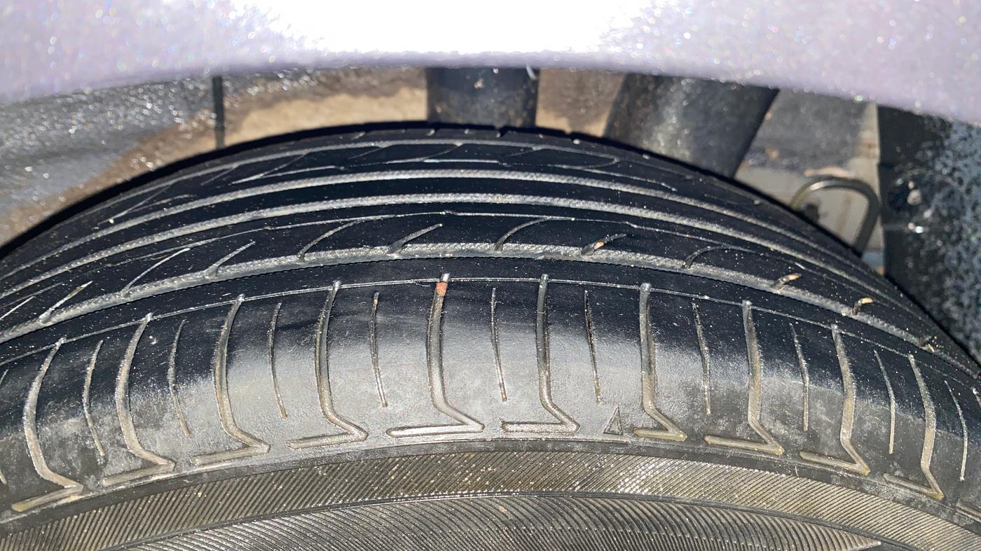 2019 Hyundai Grand i10 SPORTZ 1.2 KAPPA VTVT, Petrol, Manual, 71,497 km, Left Rear Tyre Tread