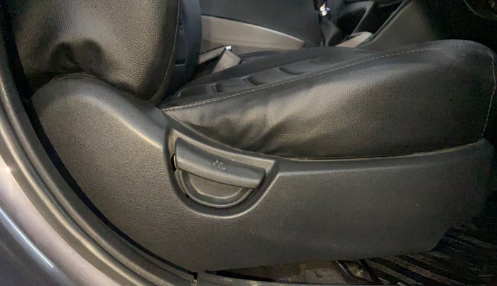 2019 Hyundai Grand i10 SPORTZ 1.2 KAPPA VTVT, Petrol, Manual, 71,497 km, Driver Side Adjustment Panel