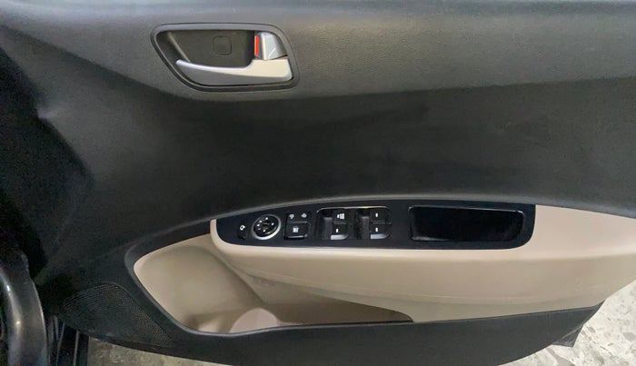 2019 Hyundai Grand i10 SPORTZ 1.2 KAPPA VTVT, Petrol, Manual, 71,497 km, Driver Side Door Panels Control