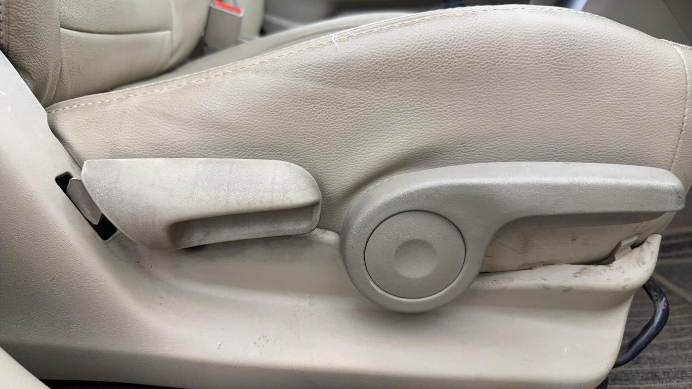 2018 Maruti Ciaz ZETA 1.4  MT PETROL, Petrol, Manual, 79,792 km, Driver Side Adjustment Panel