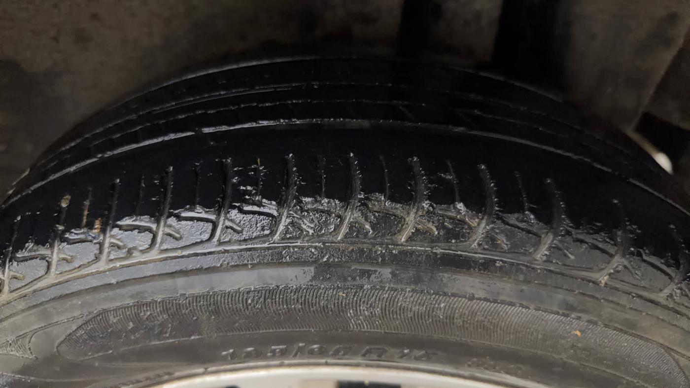 2018 Maruti Ciaz ZETA 1.4  MT PETROL, Petrol, Manual, 79,792 km, Left Rear Tyre Tread