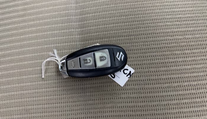 2018 Maruti Ciaz ZETA 1.4  MT PETROL, Petrol, Manual, 79,792 km, Key Close Up