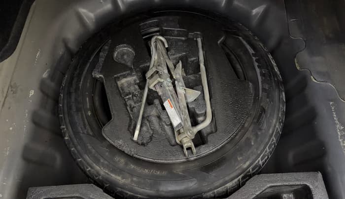 2018 Maruti Ciaz ZETA 1.4  MT PETROL, Petrol, Manual, 79,792 km, Spare Tyre