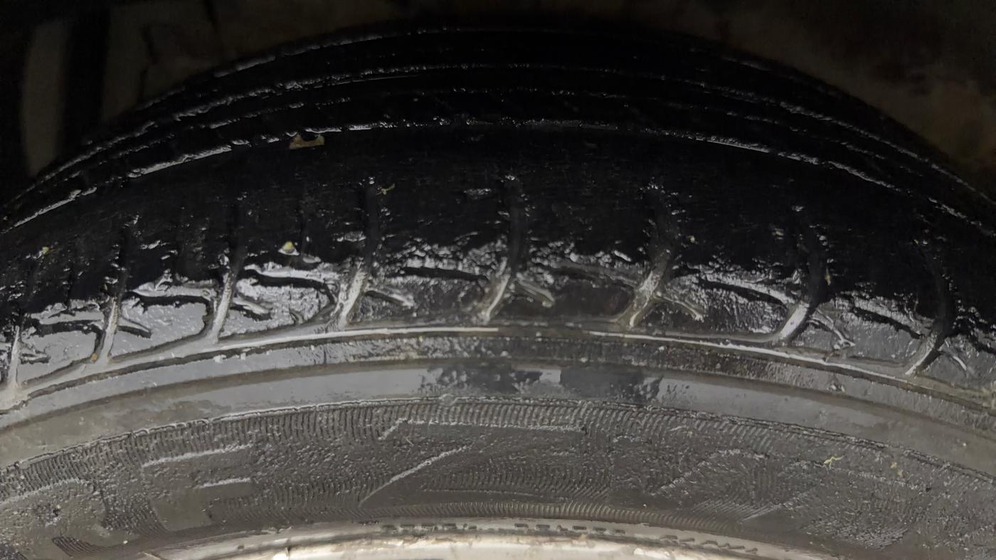 2018 Maruti Ciaz ZETA 1.4  MT PETROL, Petrol, Manual, 79,792 km, Left Front Tyre Tread
