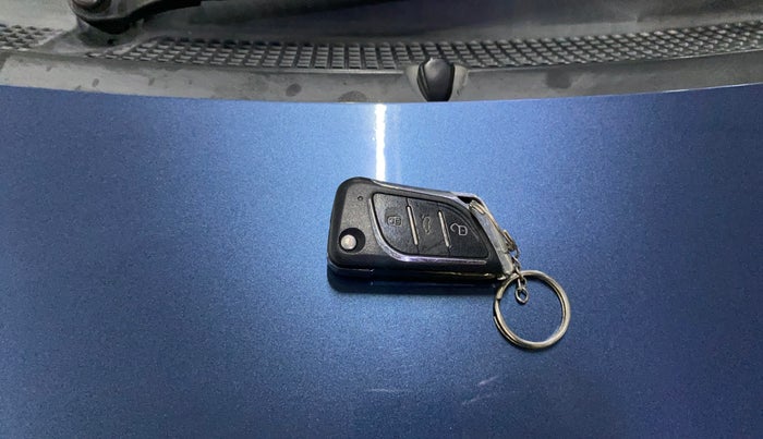 2016 Honda Amaze 1.2L I-VTEC VX, Petrol, Manual, 78,346 km, Key Close Up