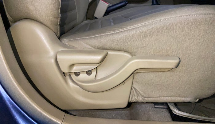 2016 Honda Amaze 1.2L I-VTEC VX, Petrol, Manual, 78,346 km, Driver Side Adjustment Panel