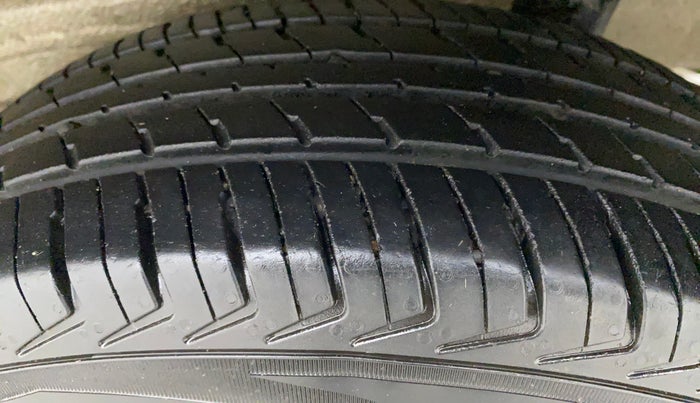 2022 Maruti New Wagon-R LXI CNG 1.0, CNG, Manual, 13,586 km, Left Rear Tyre Tread