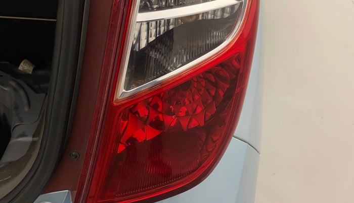 2011 Hyundai i10 SPORTZ 1.2, Petrol, Manual, 60,090 km, Right tail light - Minor damage