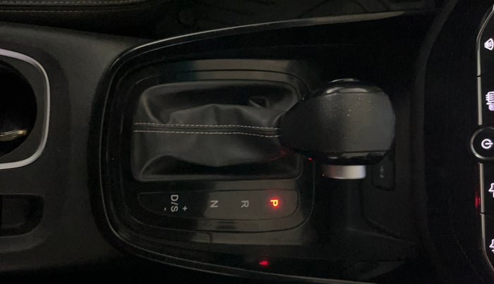 2020 MG HECTOR SHARP 1.5 DCT PETROL, Petrol, Automatic, 94,648 km, Gear Lever