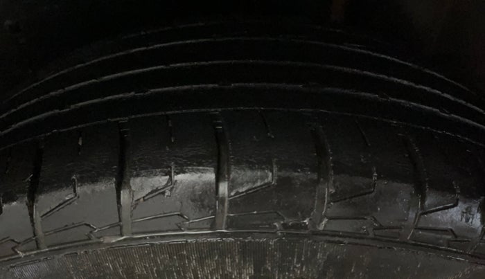 2020 MG HECTOR SHARP 1.5 DCT PETROL, Petrol, Automatic, 94,648 km, Left Rear Tyre Tread