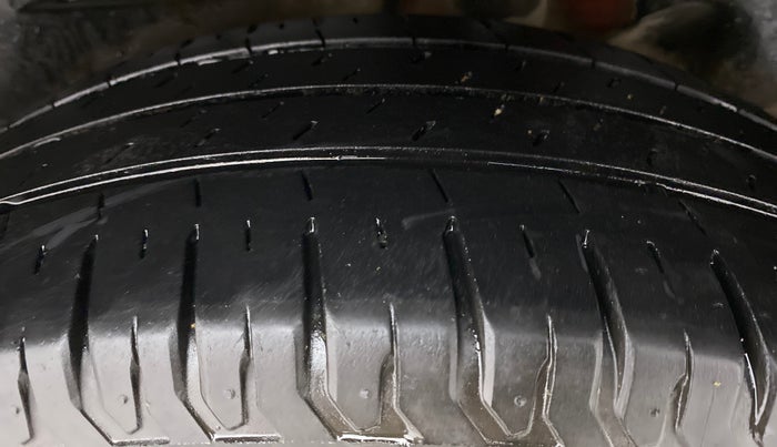 2020 Maruti Dzire ZXI AMT, Petrol, Automatic, 43,692 km, Left Rear Tyre Tread