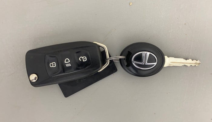 2019 Tata Tiago XZ PETROL, Petrol, Manual, 78,964 km, Key Close Up