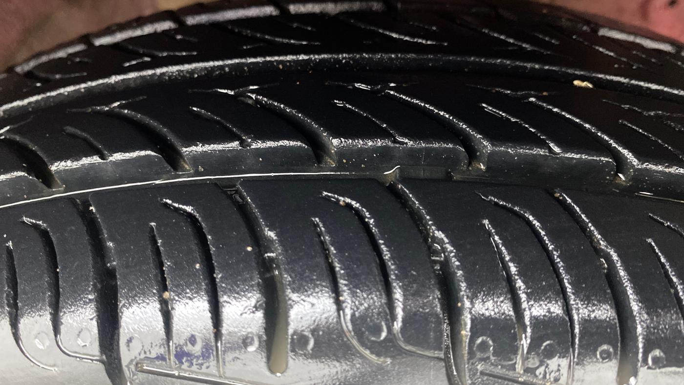2014 Hyundai Eon D-LITE+, Petrol, Manual, 40,468 km, Right Front Tyre Tread