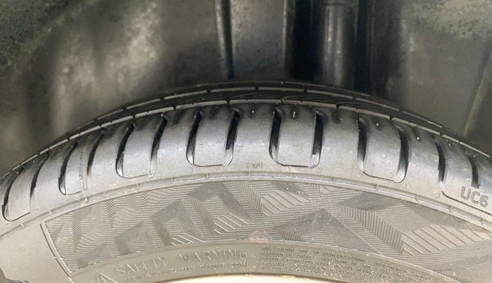 2017 Maruti Ciaz ALPHA  AT 1.4  PETROL, Petrol, Automatic, 74,262 km, Left Rear Tyre Tread