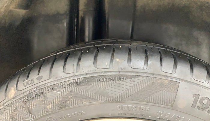 2017 Maruti Ciaz ALPHA  AT 1.4  PETROL, Petrol, Automatic, 74,262 km, Right Rear Tyre Tread