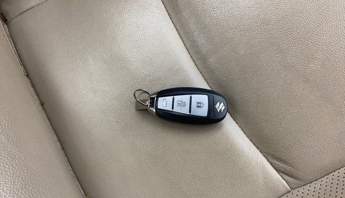 2017 Maruti Ciaz ALPHA  AT 1.4  PETROL, Petrol, Automatic, 74,262 km, Key Close Up