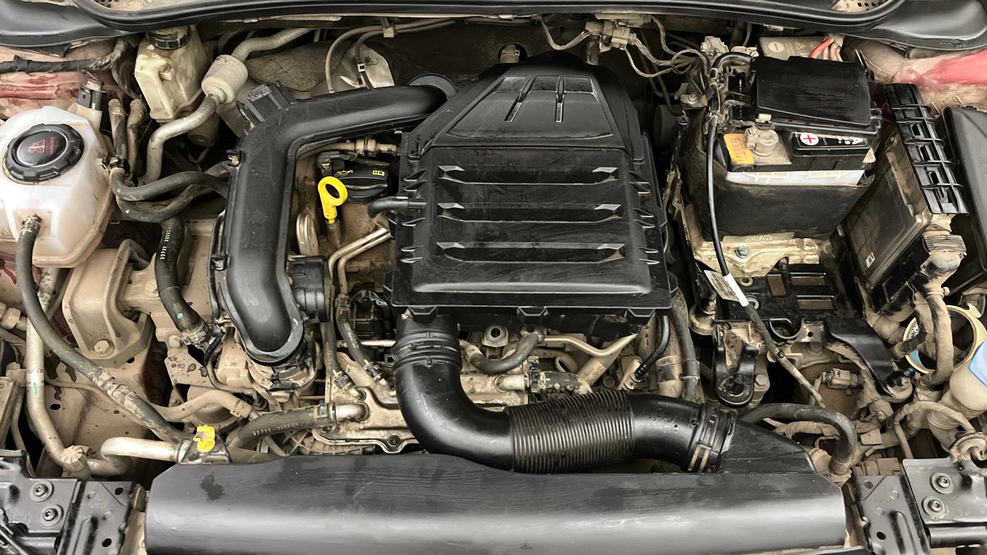 2022 Volkswagen VIRTUS TOPLINE TSI 1.0 AT, Petrol, Automatic, 47,258 km, Engine View
