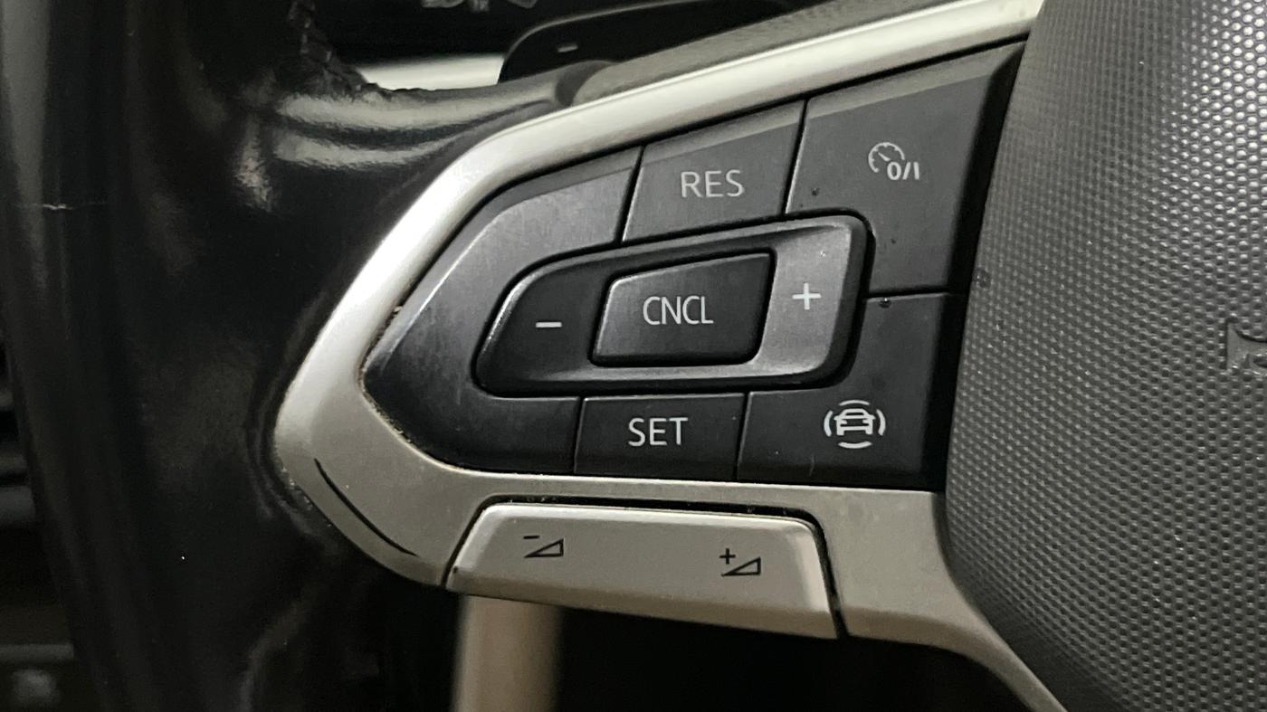 2022 Volkswagen VIRTUS TOPLINE TSI 1.0 AT, Petrol, Automatic, 47,258 km, Adaptive Cruise Control