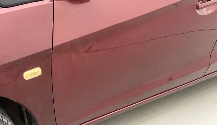2013 Honda Amaze 1.2L I-VTEC S, Petrol, Manual, 56,328 km, Front passenger door - Paint has faded