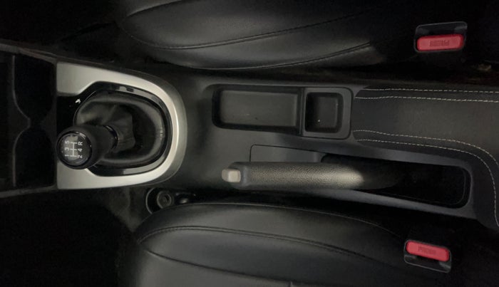 2019 Honda WR-V 1.2L I-VTEC VX MT, Petrol, Manual, 38,250 km, Gear Lever