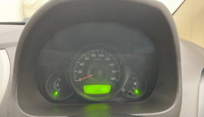 2016 Hyundai Eon ERA +, Petrol, Manual, 27,888 km, Odometer Image