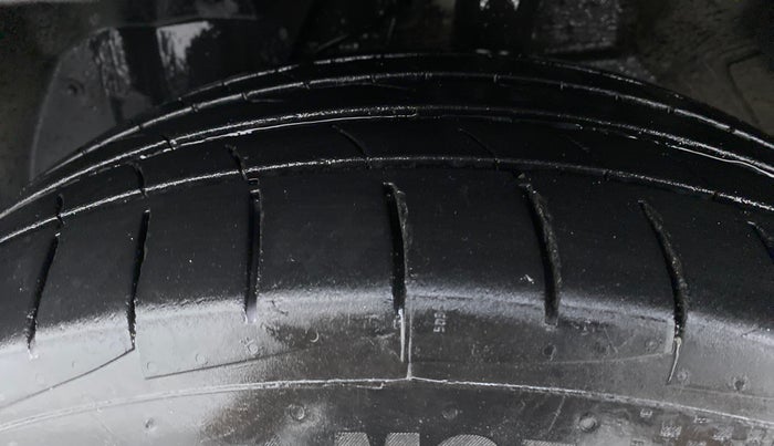 2020 MG HECTOR SHARP DCT PETROL, Petrol, Automatic, 19,498 km, Left Front Tyre Tread