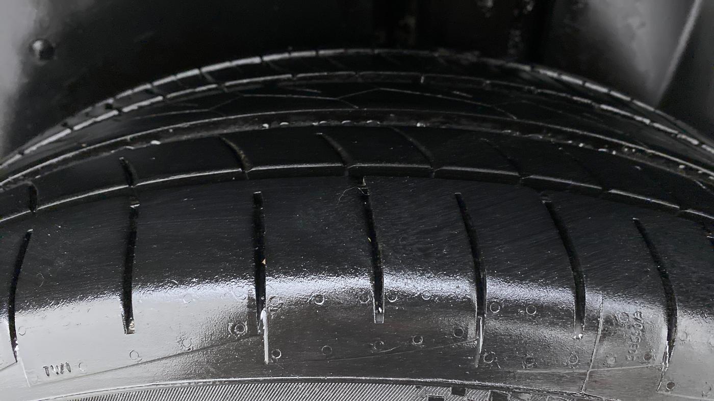 2020 MG HECTOR SHARP DCT PETROL, Petrol, Automatic, 19,498 km, Left Rear Tyre Tread