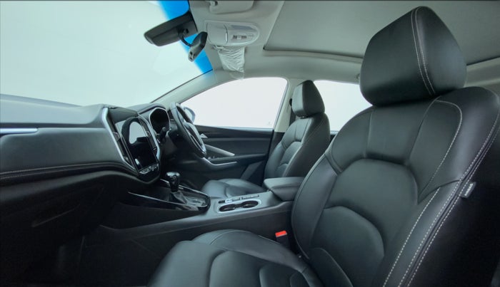 2020 MG HECTOR SHARP DCT PETROL, Petrol, Automatic, 19,498 km, Right Side Front Door Cabin