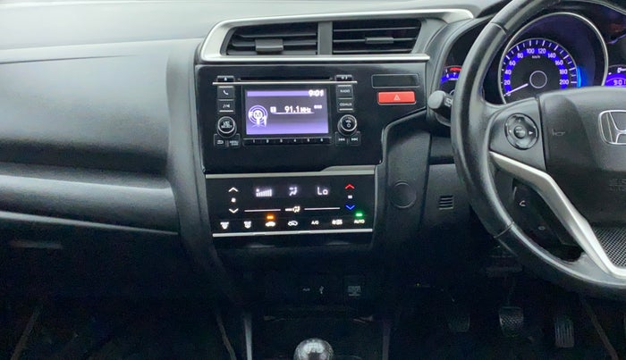 2016 Honda Jazz 1.2 V MT, Petrol, Manual, 42,823 km, Air Conditioner