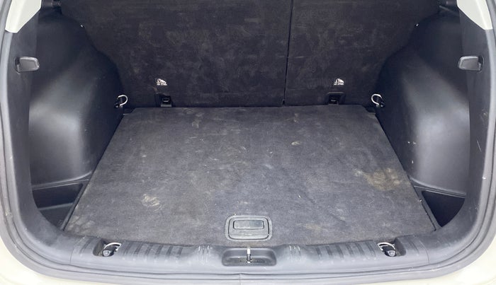 2020 Jeep Compass LIMITED PLUS 2.0 DIESEL 4X4 AT, Diesel, Automatic, 60,897 km, Boot Inside