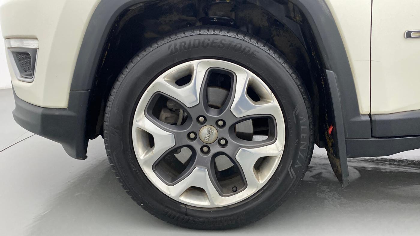 2020 Jeep Compass LIMITED PLUS 2.0 DIESEL 4X4 AT, Diesel, Automatic, 60,897 km, Left Front Wheel