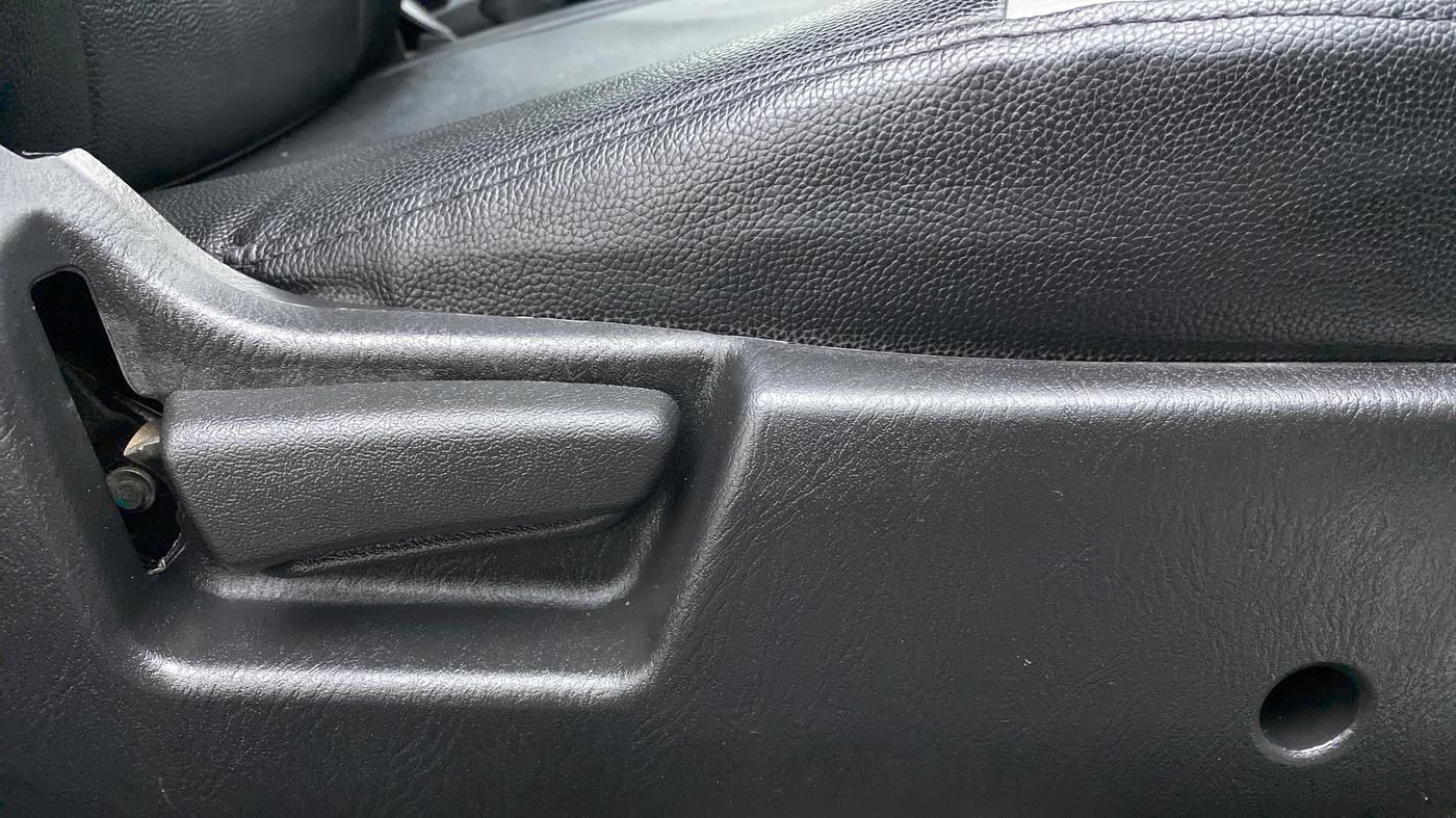 2021 Maruti Alto LXI, Petrol, Manual, 21,794 km, Driver Side Adjustment Panel