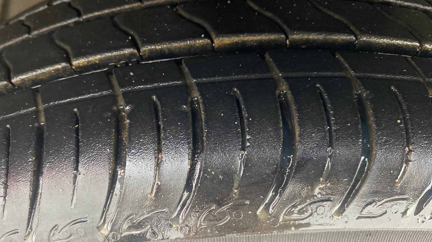 2016 Tata Tiago XT PETROL, Petrol, Manual, 52,477 km, Left Front Tyre Tread
