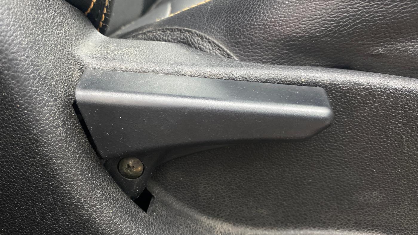 2016 Tata Tiago XT PETROL, Petrol, Manual, 52,477 km, Driver Side Adjustment Panel