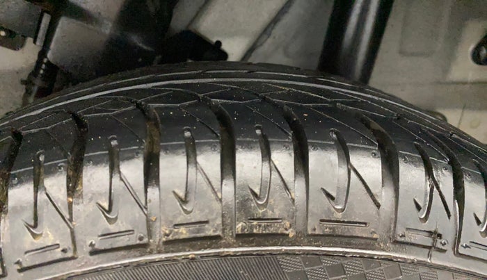 2021 Hyundai VENUE S 1.2, Petrol, Manual, 38,528 km, Left Rear Tyre Tread