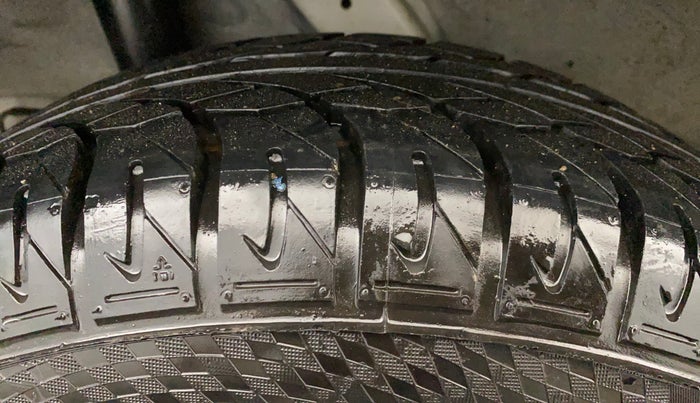 2021 Hyundai VENUE S 1.2, Petrol, Manual, 38,528 km, Right Rear Tyre Tread