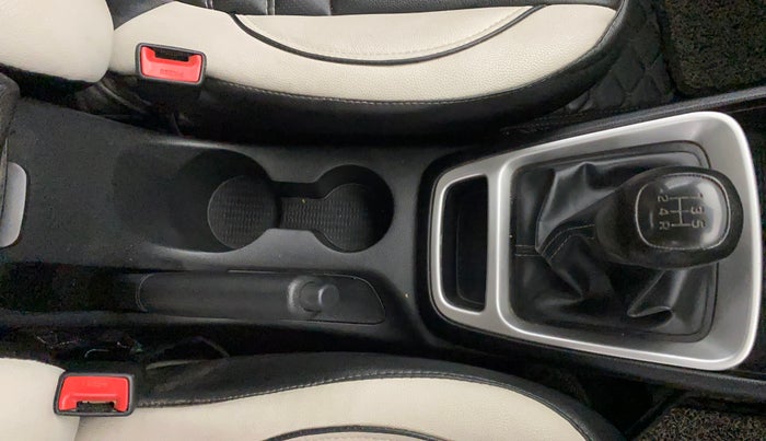 2021 Hyundai VENUE S 1.2, Petrol, Manual, 38,528 km, Gear Lever