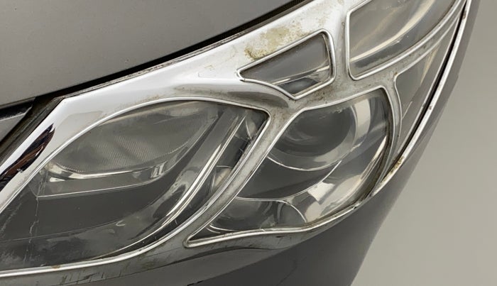 2016 Maruti Ciaz VXI, Petrol, Manual, 80,551 km, Left headlight - Minor scratches