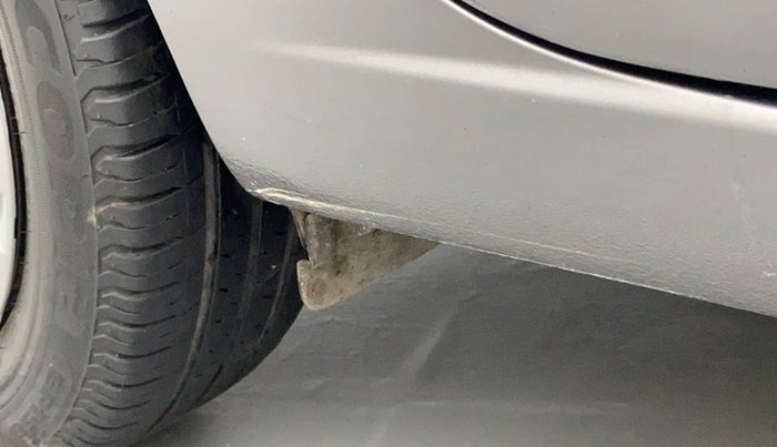 2016 Maruti Ciaz VXI, Petrol, Manual, 80,551 km, Right running board - Slightly dented