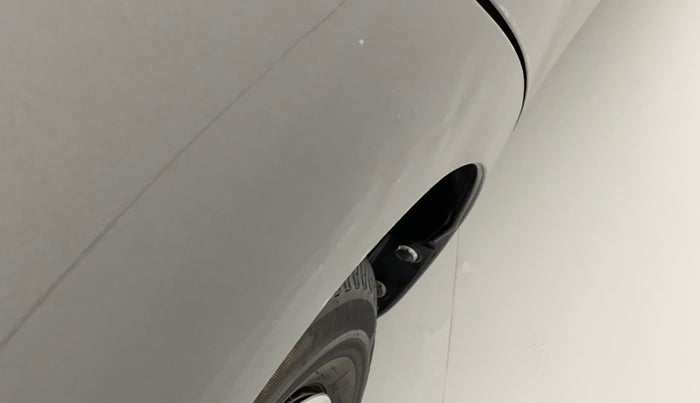 2016 Maruti Ciaz VXI, Petrol, Manual, 80,551 km, Right quarter panel - Slightly dented