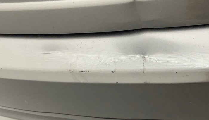2016 Maruti Ciaz VXI, Petrol, Manual, 80,551 km, Rear bumper - Paint is slightly damaged
