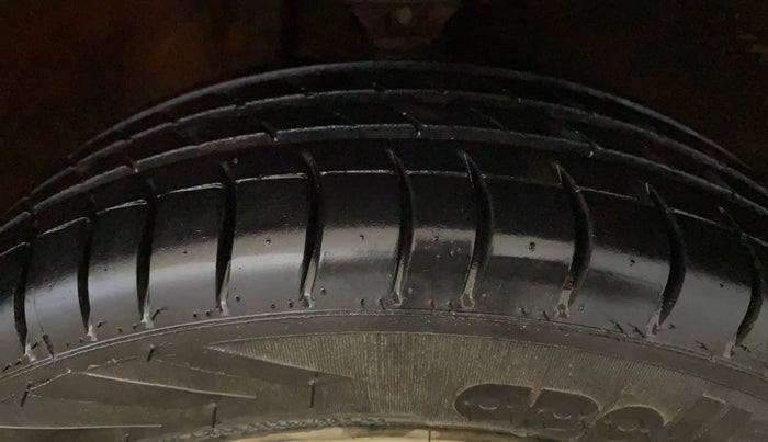 2014 Maruti Alto K10 VXI, Petrol, Manual, 15,526 km, Right Front Tyre Tread